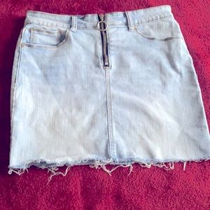 Women’s Medium Denim Skirt
